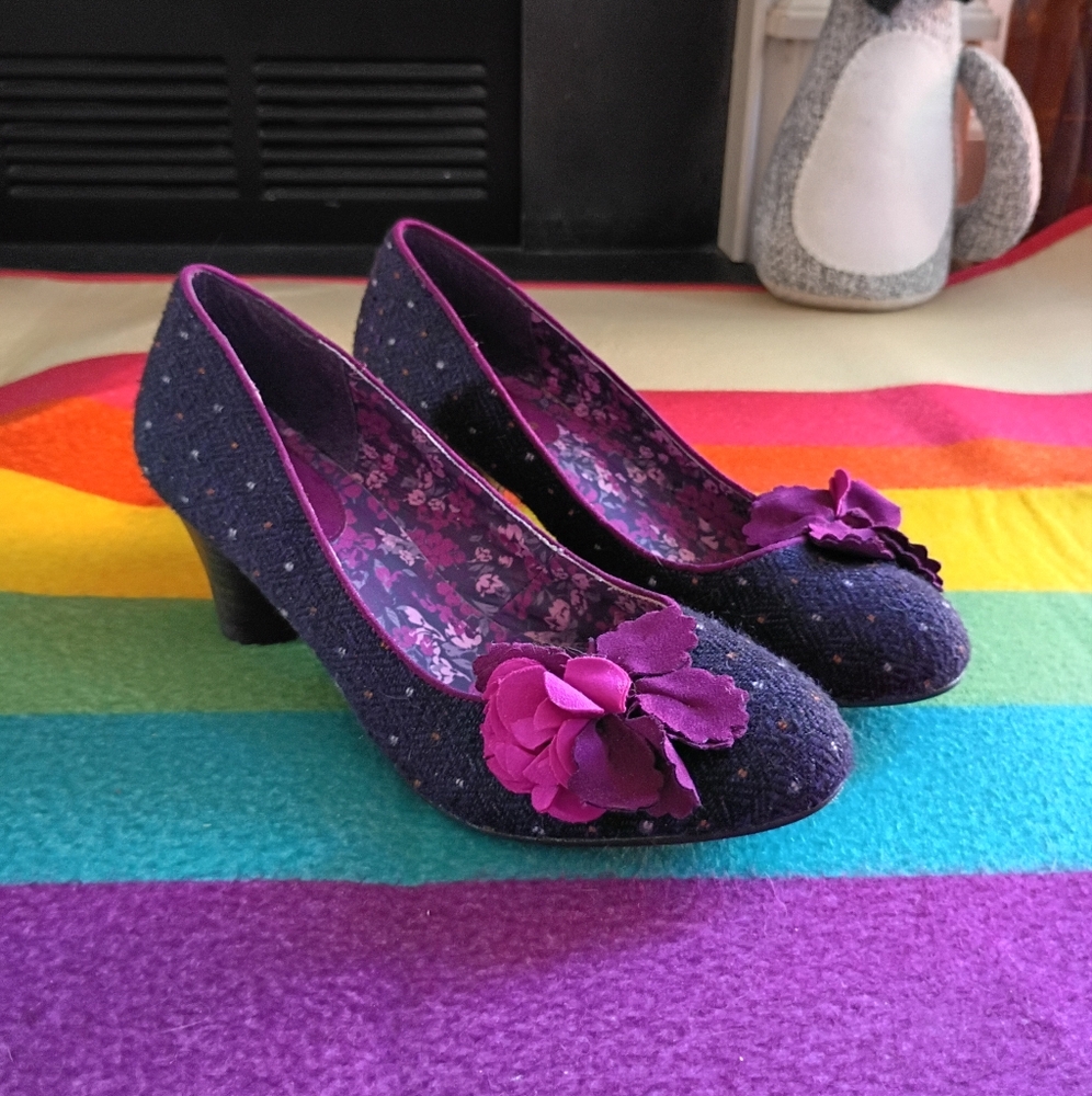 Ruby Shoo Size 6 Purple Flower Pumps
